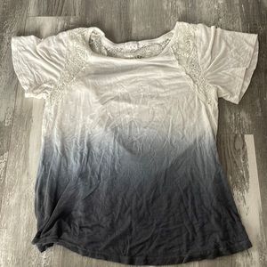White and blue fade top